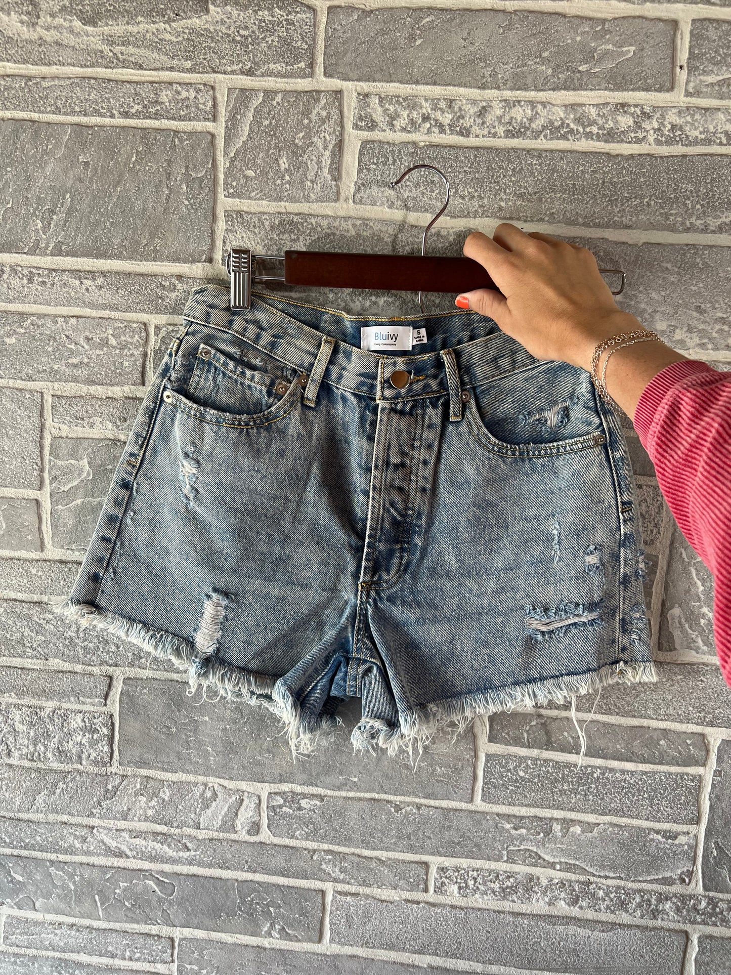 Ana Short